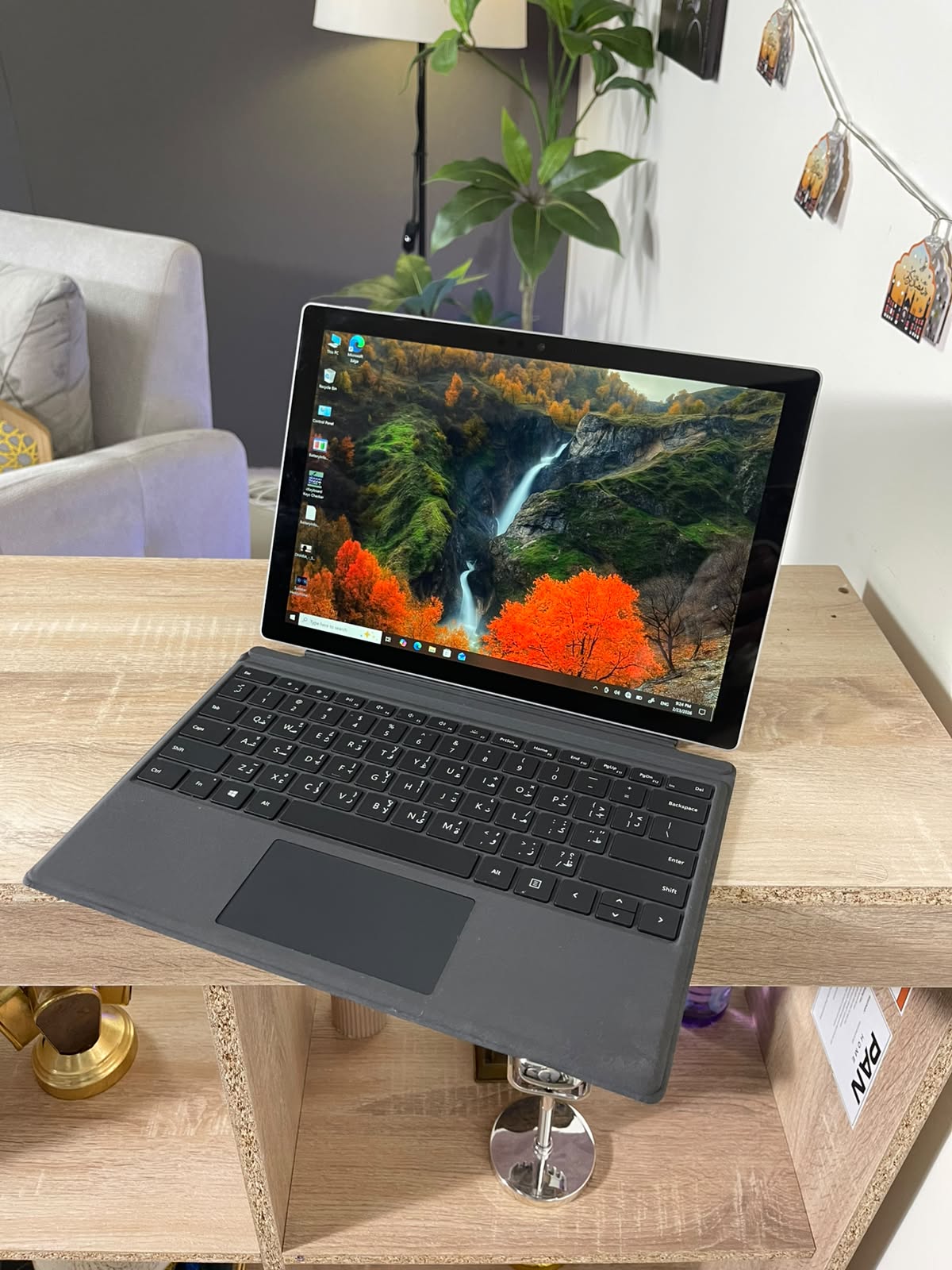 Microsoft Surface Pro 5 | Core i5 7th Gen | 8GB RAM | 256GB SSD | PixelSense Touch | Original Charger