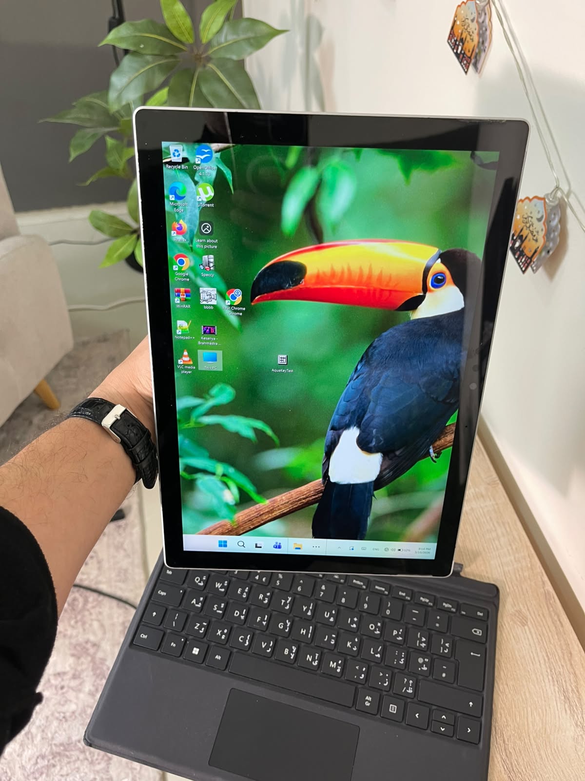 Microsoft Surface Pro 7 | Core i7 10th Gen | 8GB RAM | 256GB SSD | PixelSense Touch | Original Charger