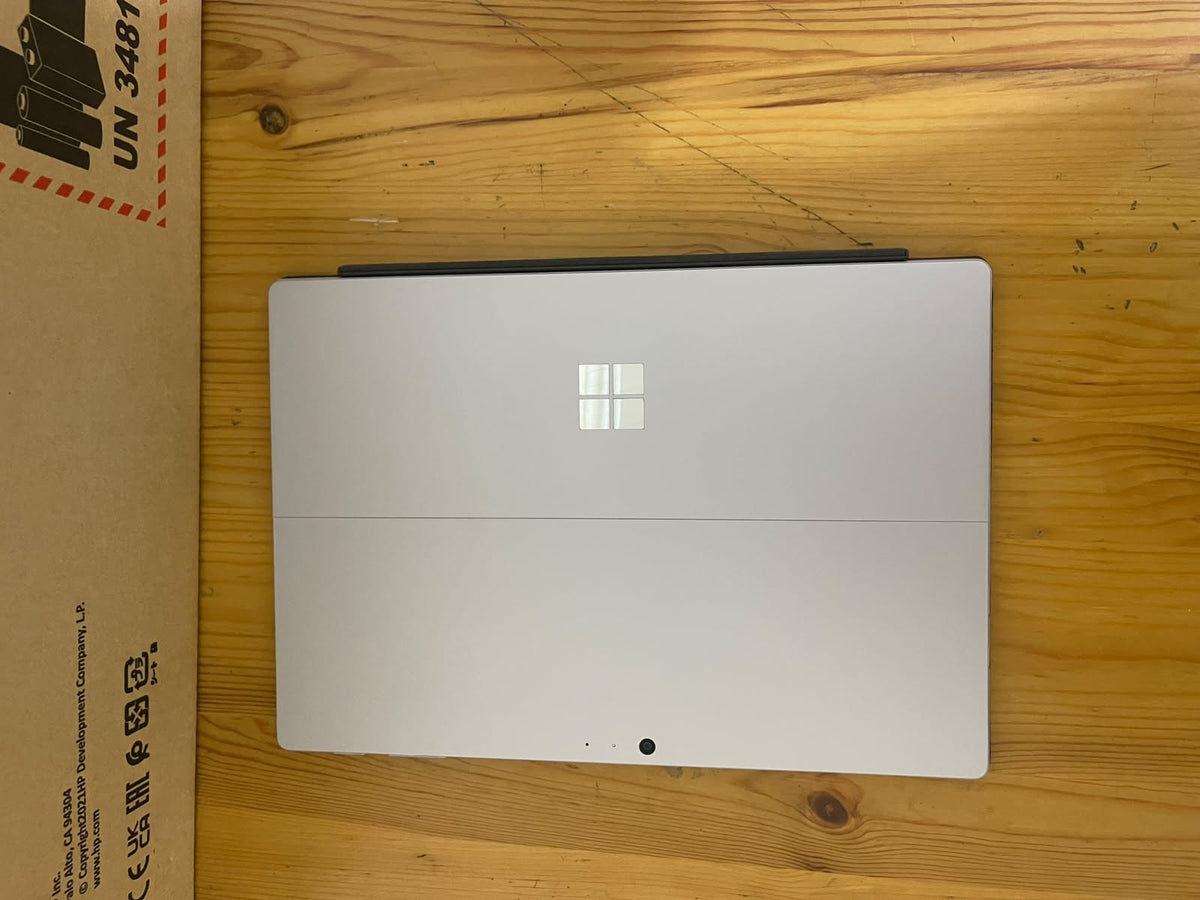 Microsoft Surface Pro 5 | Core i5 7th Gen | 8GB RAM | 256GB SSD | PixelSense Touch | Original Charger