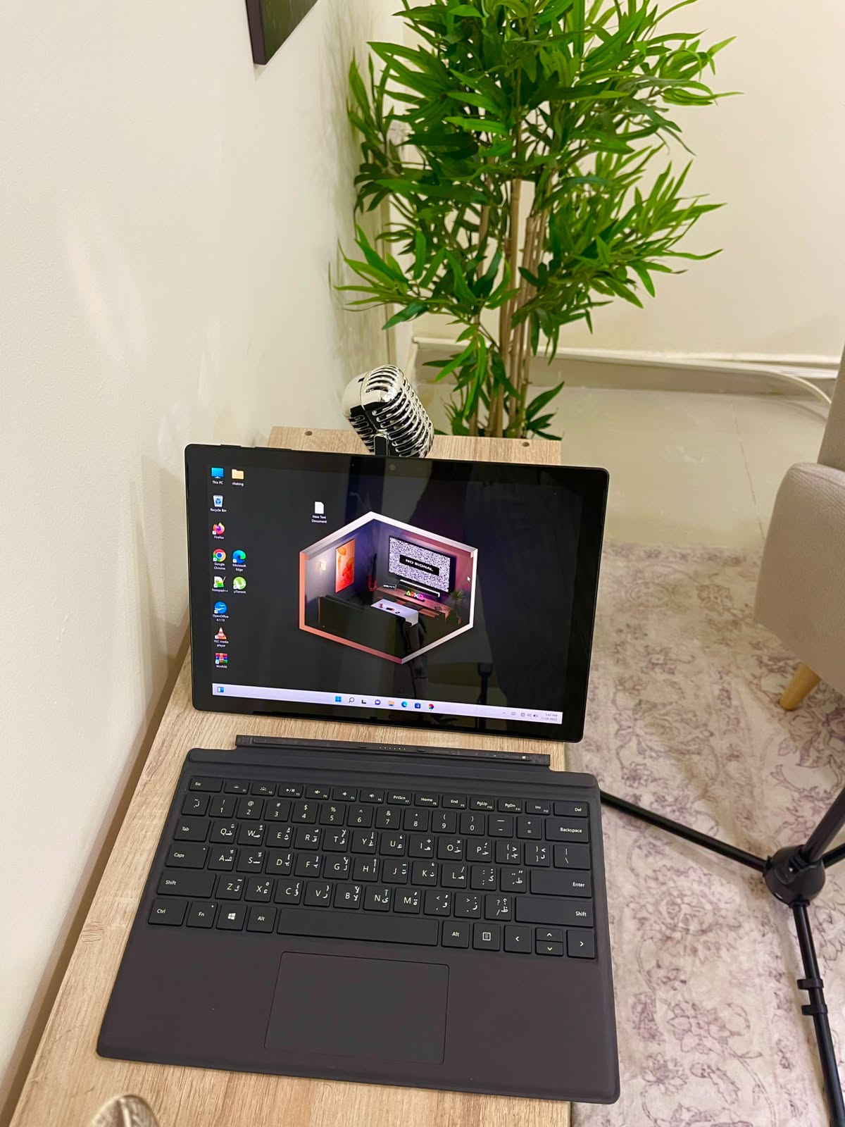 Microsoft Surface Pro 7 | Core i7 10th Gen | 8GB RAM | 256GB SSD | PixelSense Touch | Original Charger