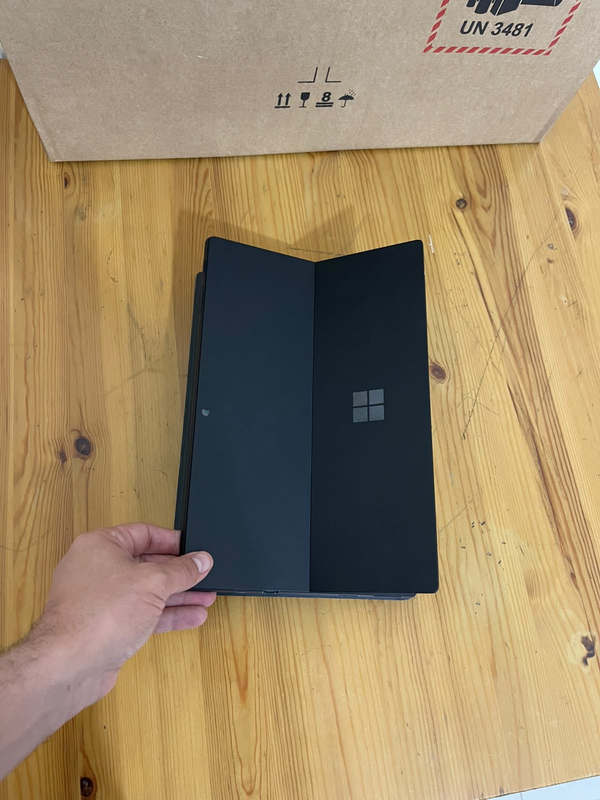 Microsoft Surface Pro 7 | Core i7 10th Gen | 8GB RAM | 256GB SSD | PixelSense Touch | Original Charger