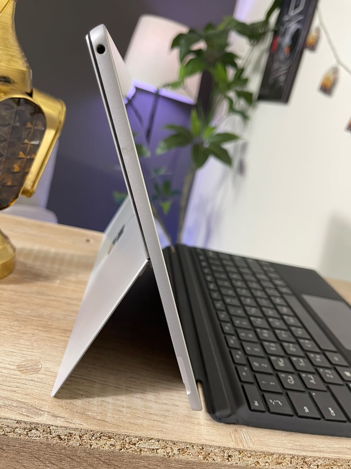 Microsoft Surface Pro 5 | Core i5 7th Gen | 8GB RAM | 256GB SSD | PixelSense Touch | Original Charger