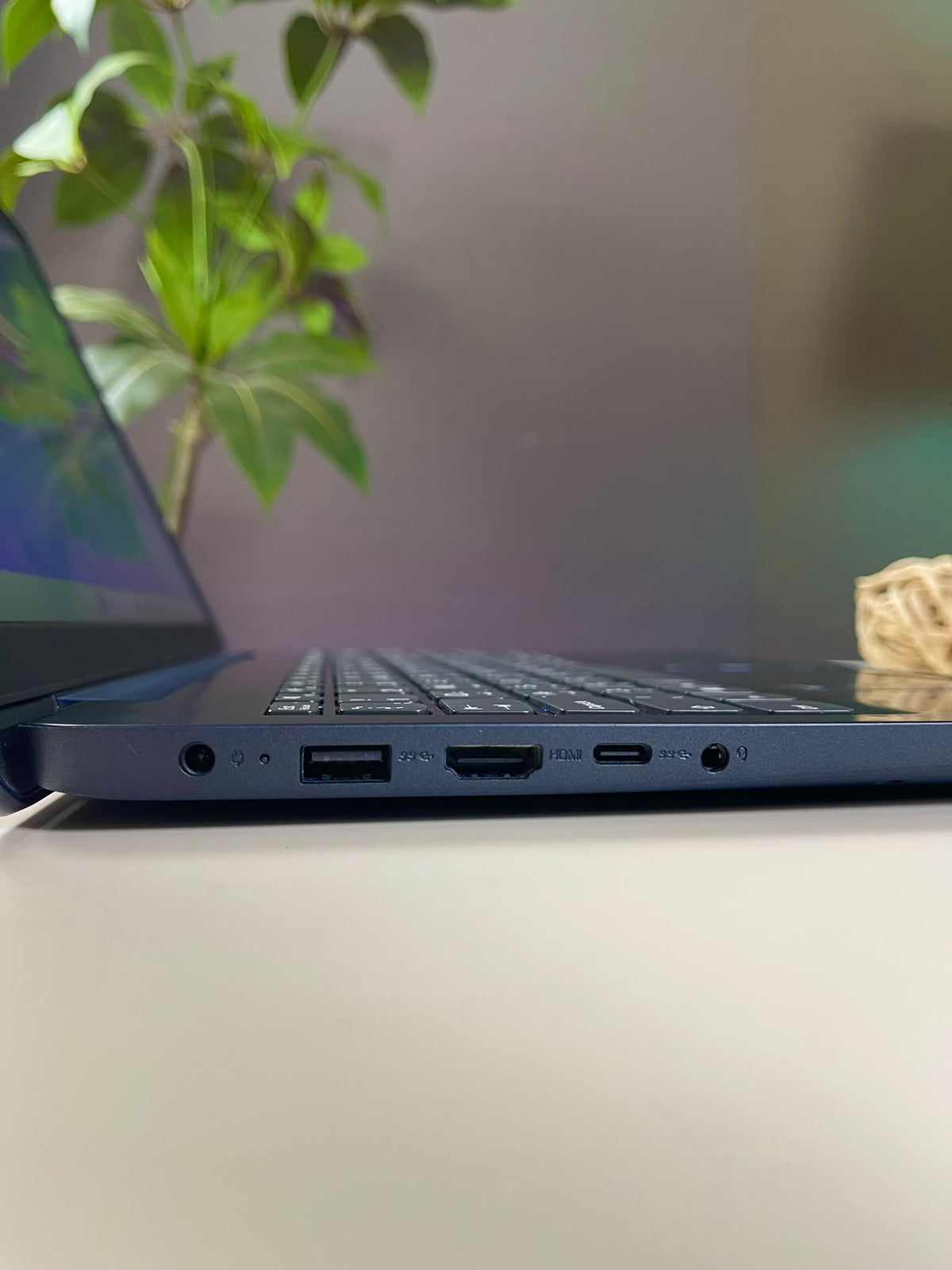 Lenovo IdeaPad Slim 3 | Core i5-1155G7 الجيل الحادي عشر | 8GB DDR4 | 256GB SSD