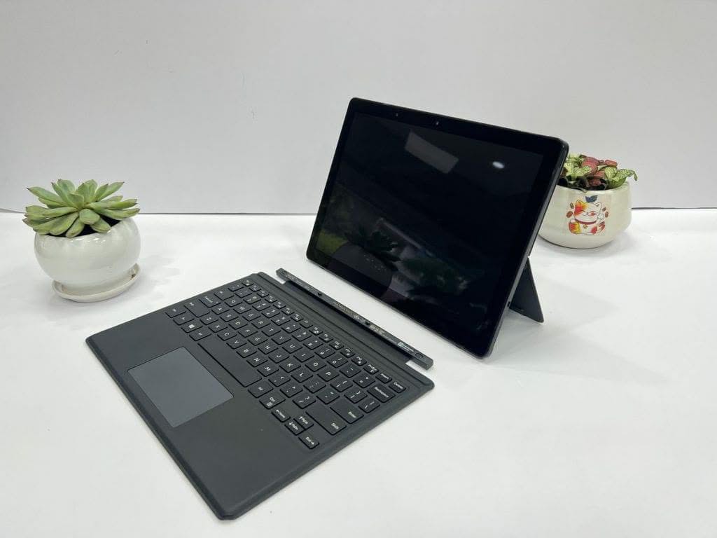 Dell Latitude 5285 | Core i7 7th Gen | 16GB RAM | 256GB SSD | Touchscreen | Detachable Keyboard