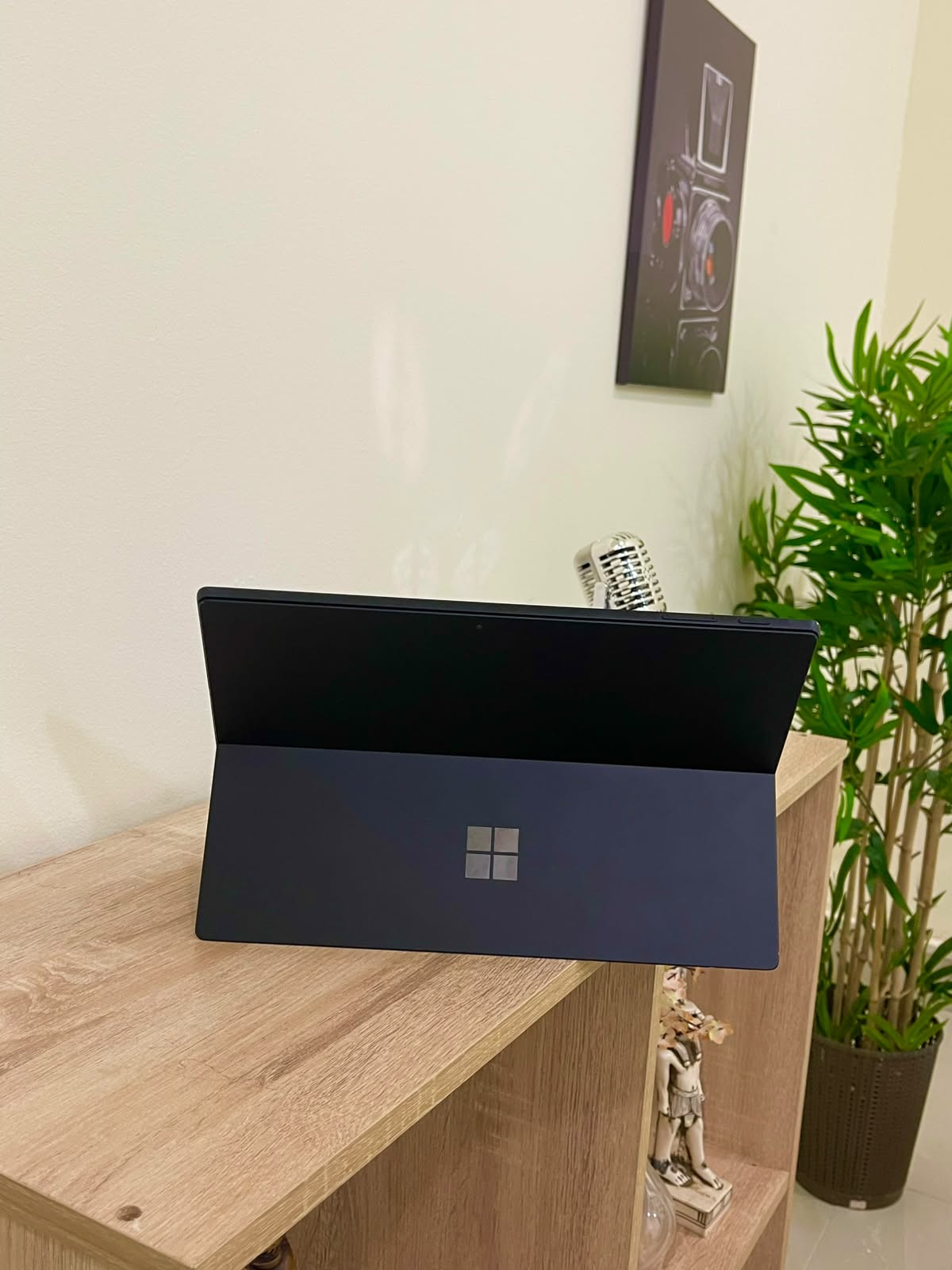 Microsoft Surface Pro 7 | Core i7 10th Gen | 8GB RAM | 256GB SSD | PixelSense Touch | Original Charger