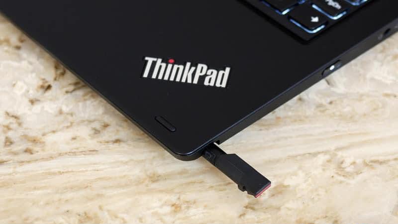 Lenovo ThinkPad Yoga 260 | Core i5 6th Gen | 8GB RAM | 256GB SSD