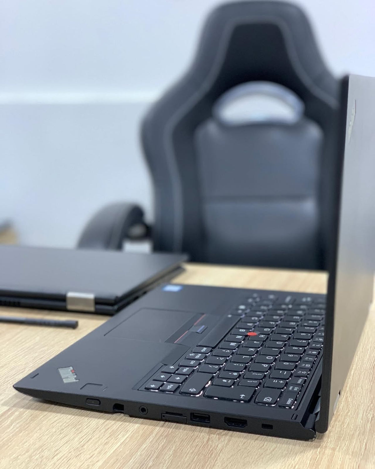 Lenovo ThinkPad Yoga 370 | Core i5 7th Gen | 8GB RAM | 256GB SSD + Pen