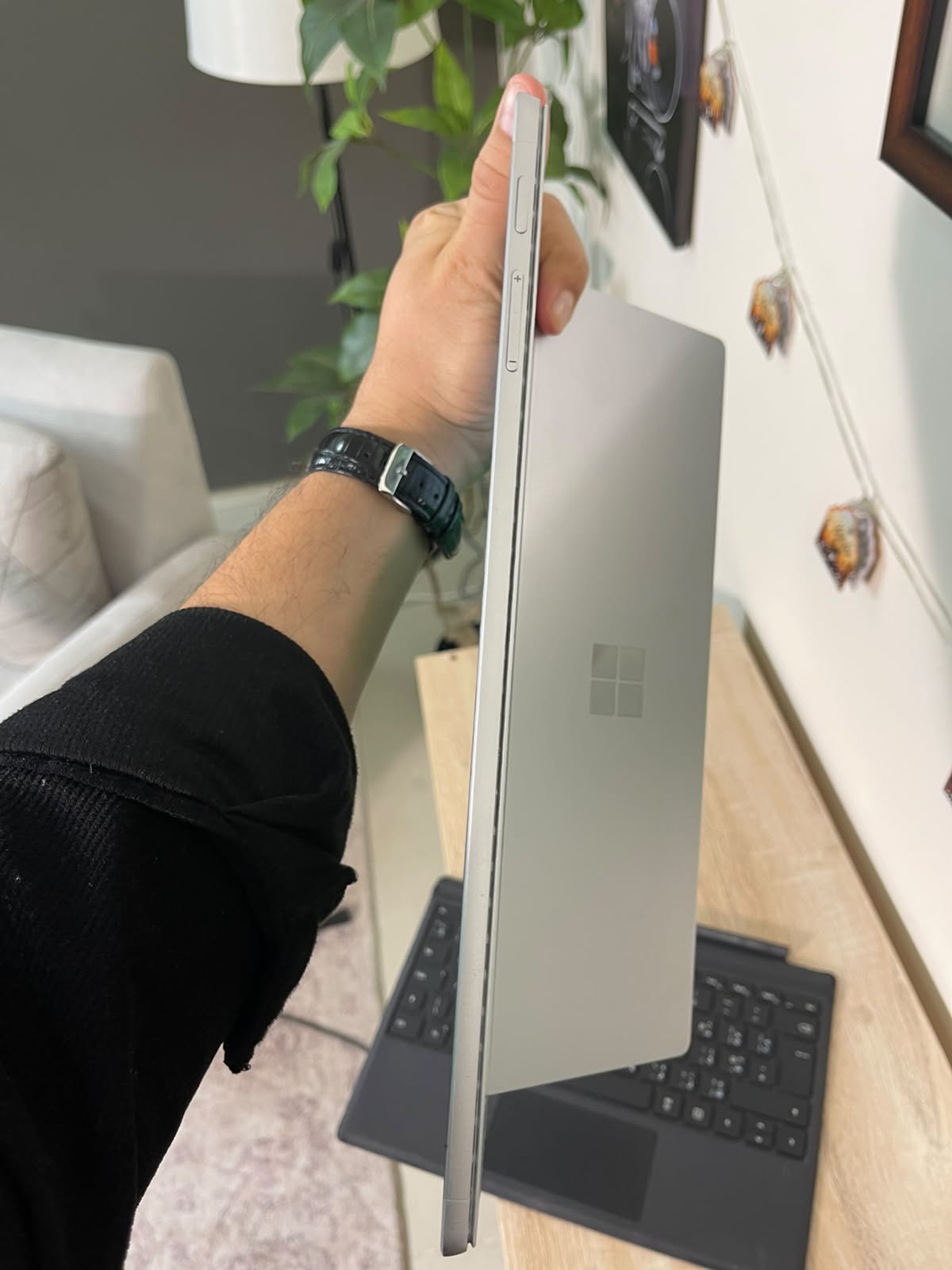 Microsoft Surface Pro 7 | Core i7 10th Gen | 8GB RAM | 256GB SSD | PixelSense Touch | Original Charger