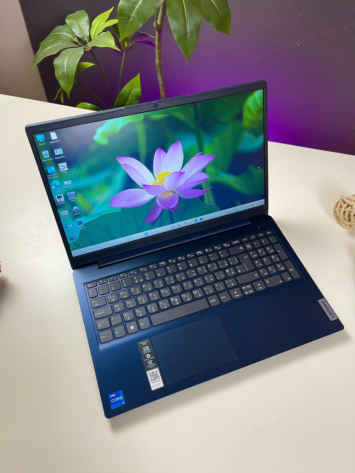Lenovo IdeaPad Slim 3 | Core i5-1155G7 الجيل الحادي عشر | 8GB DDR4 | 256GB SSD