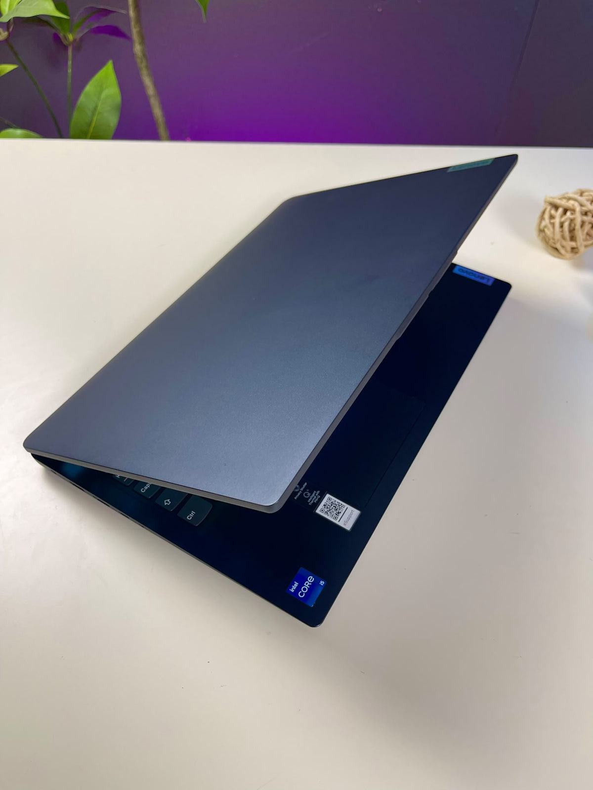 Lenovo IdeaPad Slim 3 | Core i5-1155G7 الجيل الحادي عشر | 8GB DDR4 | 256GB SSD