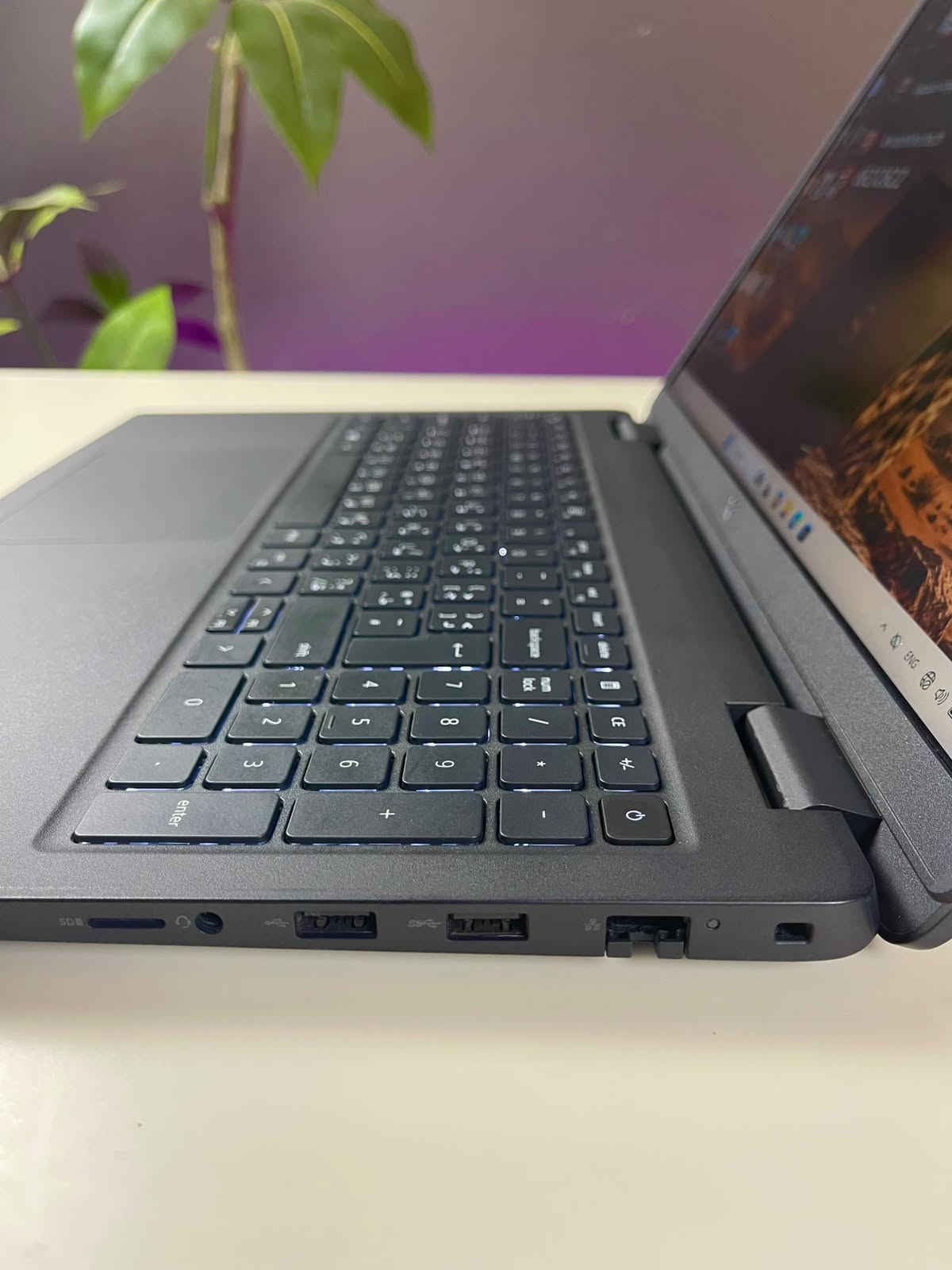 Dell Latitude 3520 | Core i5 الجيل الحادي عشر | 8GB DDR4 | 256GB SSD