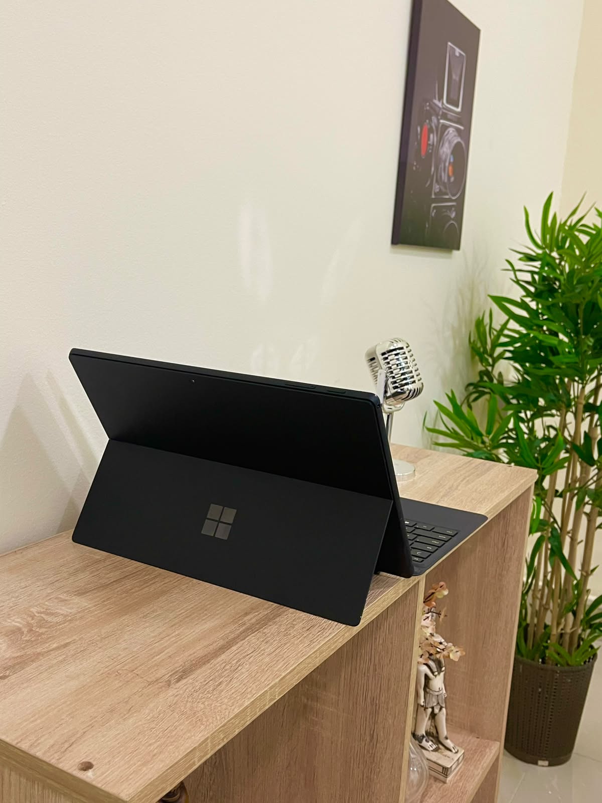 Microsoft Surface Pro 7 | Core i7 10th Gen | 8GB RAM | 256GB SSD | PixelSense Touch | Original Charger