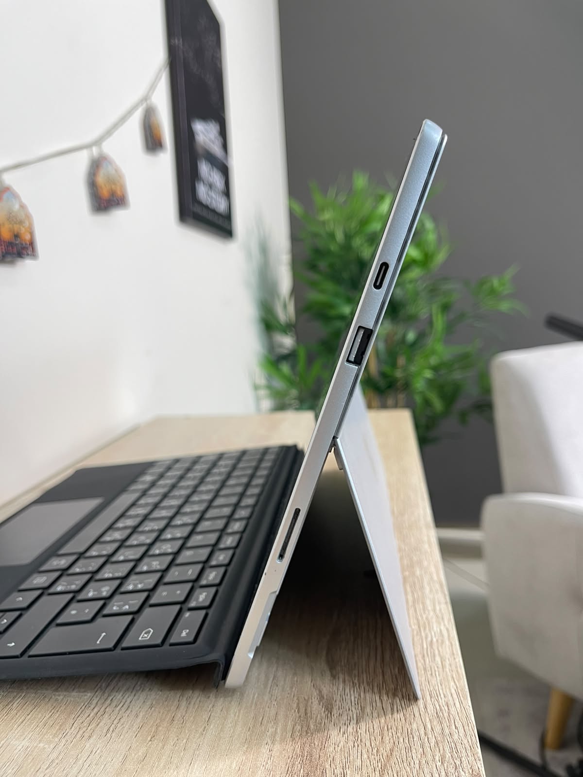 Microsoft Surface Pro 7 | Core i7 10th Gen | 8GB RAM | 256GB SSD | PixelSense Touch | Original Charger