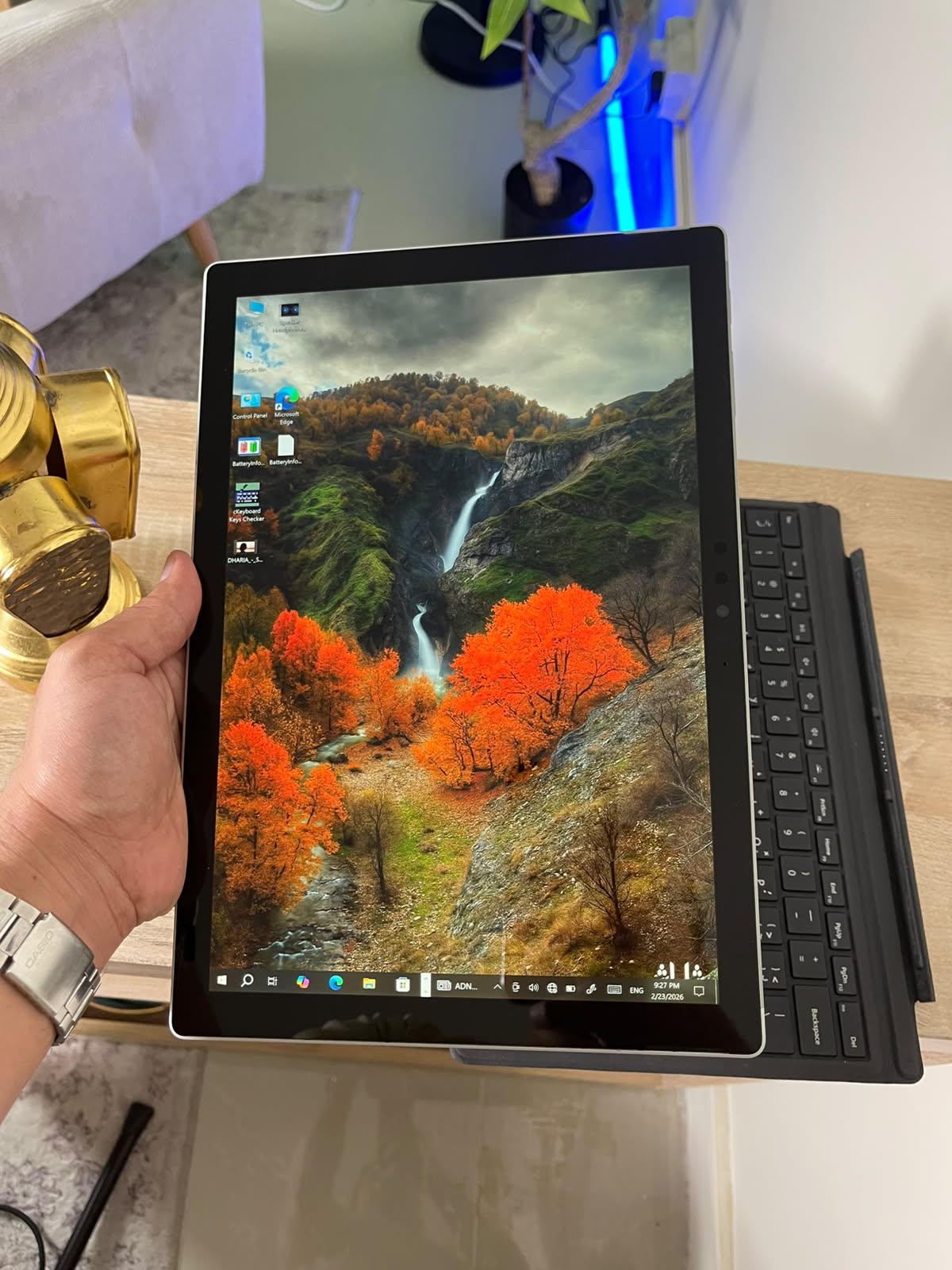 Microsoft Surface Pro 5 | Core i5 7th Gen | 8GB RAM | 256GB SSD | PixelSense Touch | Original Charger