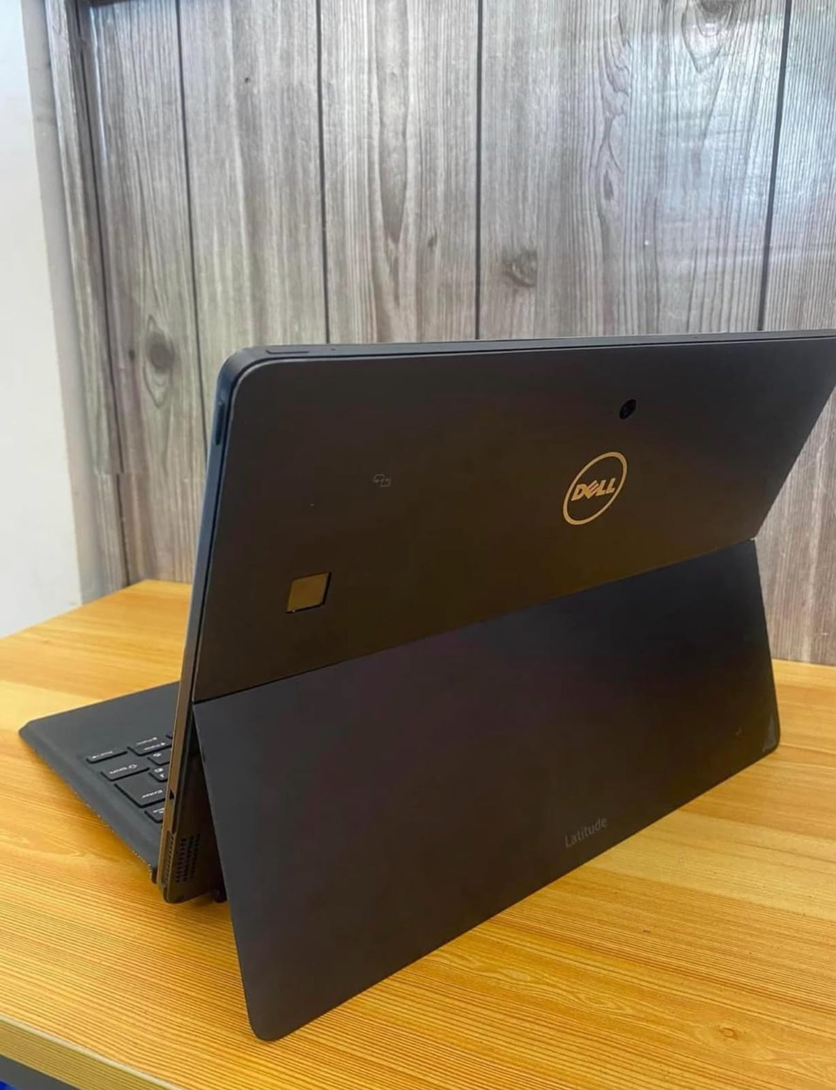 Dell Latitude 5285 | Core i7 7th Gen | 16GB RAM | 256GB SSD | Touchscreen | Detachable Keyboard