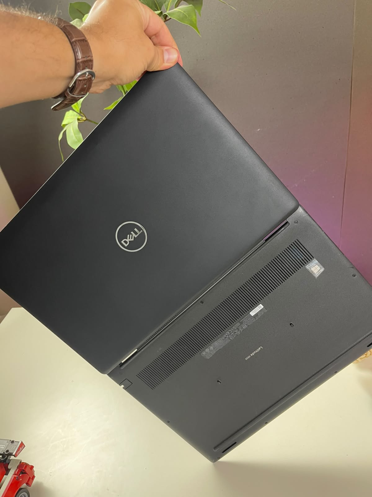 Dell Latitude 3520 | Core i5 الجيل الحادي عشر | 8GB DDR4 | 256GB SSD