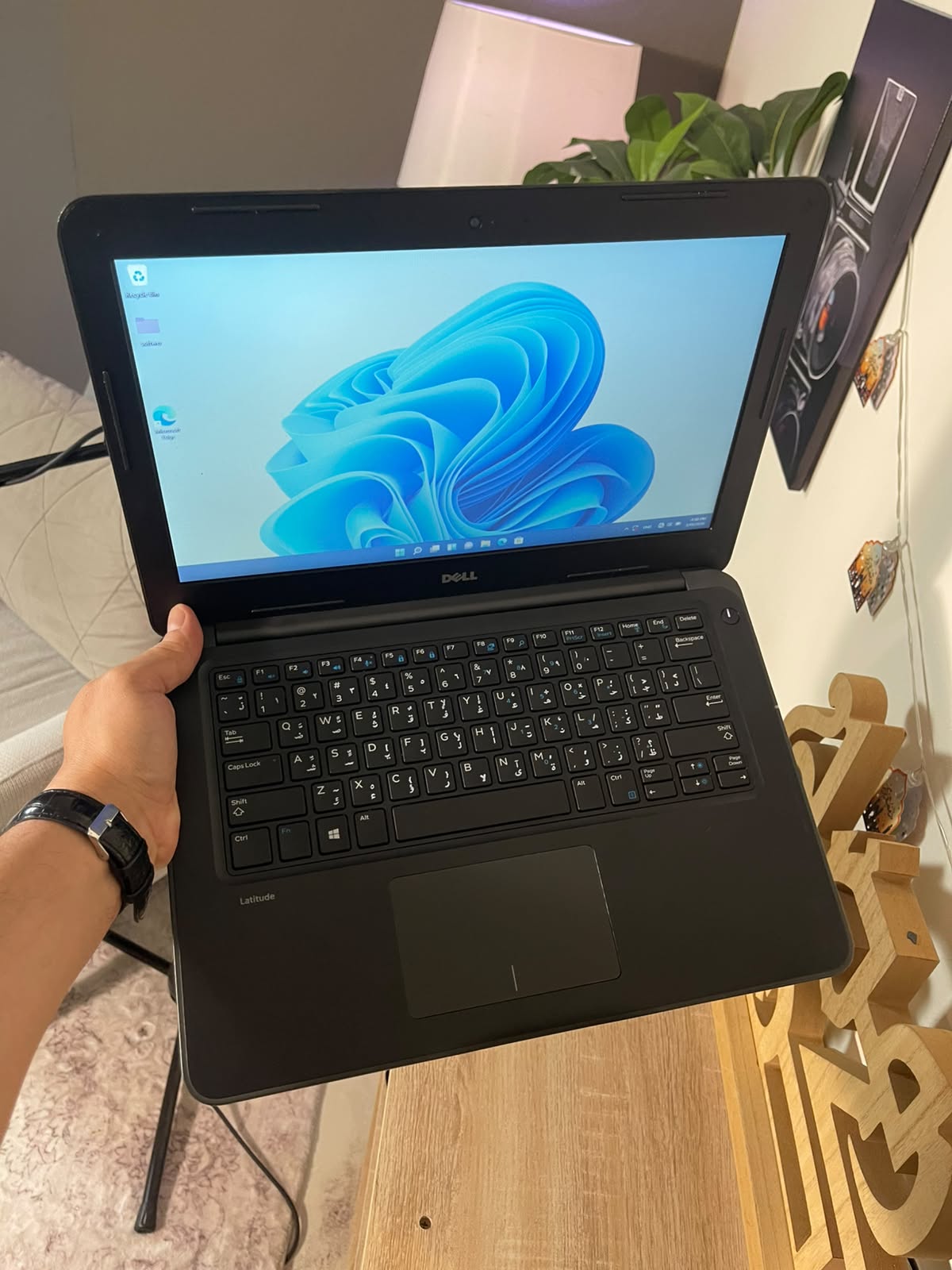 Dell Latitude 3380 | Core i5 7th Gen | 8GB RAM | 256GB SSD | Original Charger